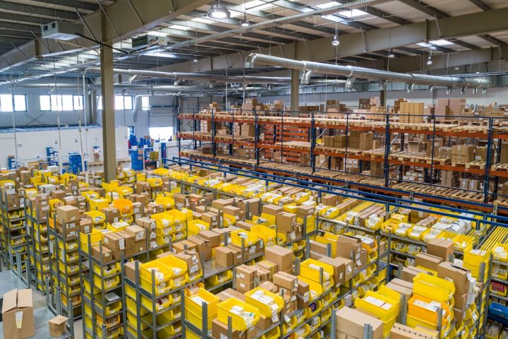Warehouse Management System: Transformasi Digital Gudang dengan Simplo